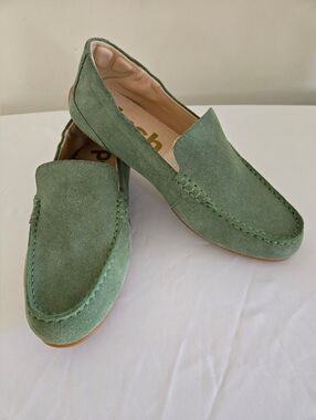 Hush Puppies-Womens Suede Slip-On Loafers in Sage Green
